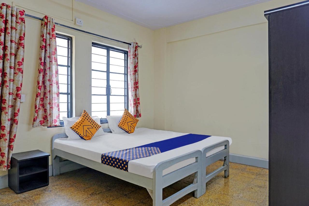 Spot On Hotel Prakash Residency, Near Hanuman Gym Ajmera Colony, Pimpri Екстер'єр фото