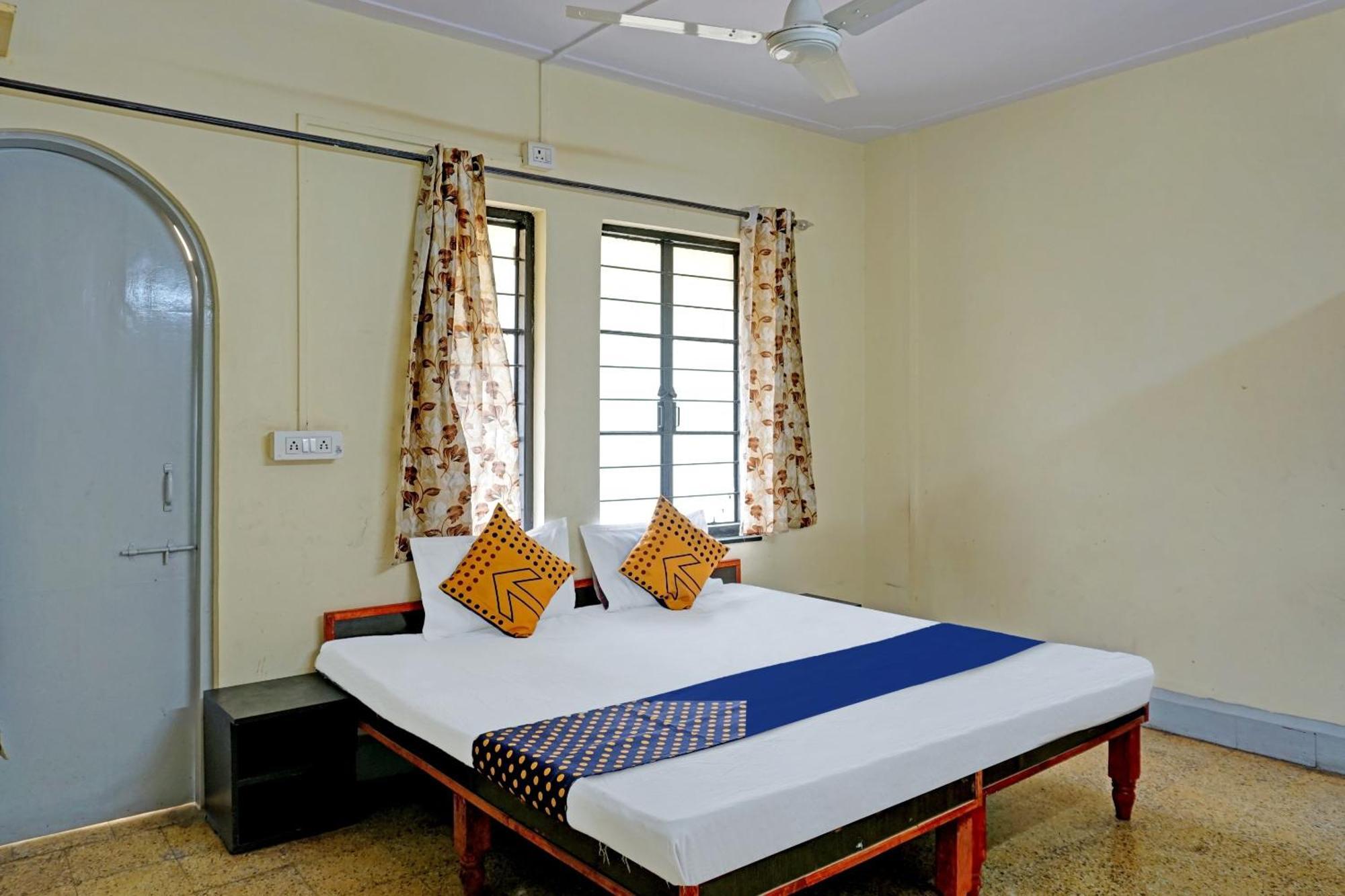 Spot On Hotel Prakash Residency, Near Hanuman Gym Ajmera Colony, Pimpri Екстер'єр фото