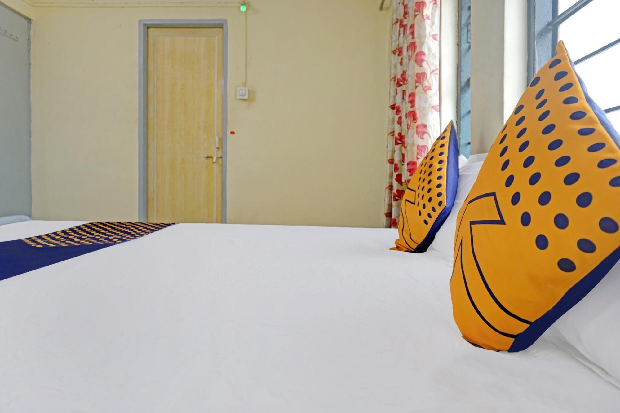 Spot On Hotel Prakash Residency, Near Hanuman Gym Ajmera Colony, Pimpri Екстер'єр фото